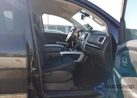 2016 Nissan Titan Xd Sv Diesel z USA, uszkodzony, nr VIN 1N6BA1F4XGN516768